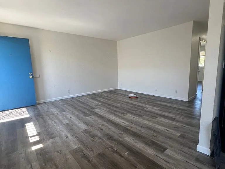 3440 Helix St — Photo 15