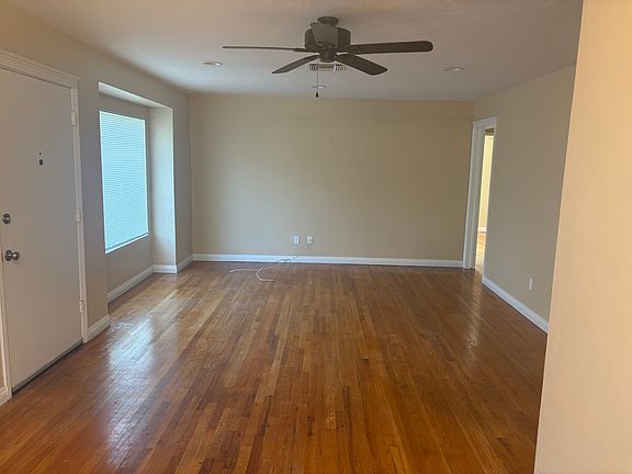 5th image of 2801 Pine St