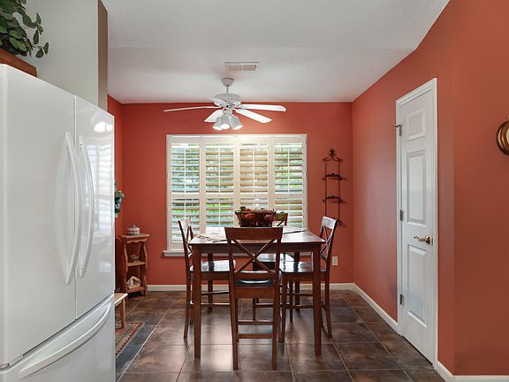5th image of 844 Sawyer Run Ln