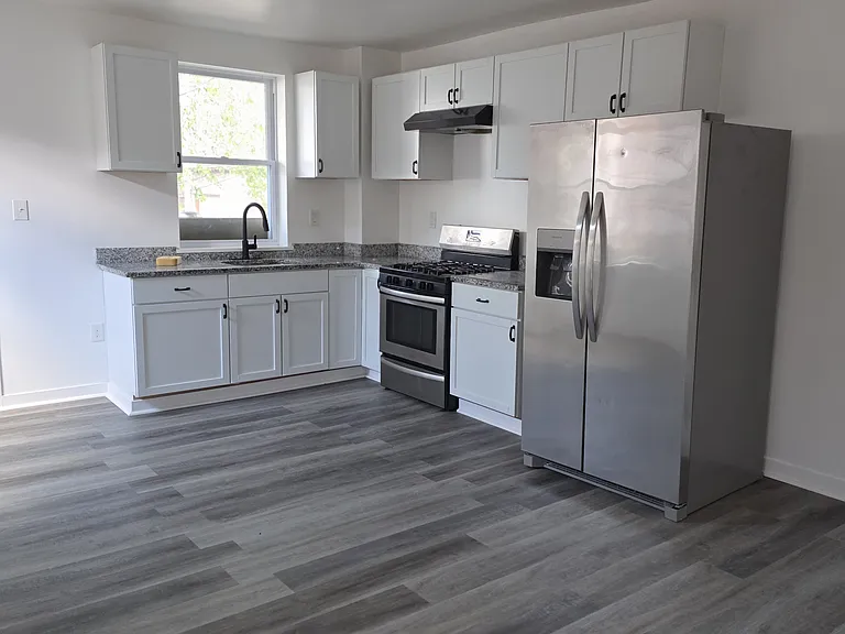 17 N 18th St #2 — Photo 7