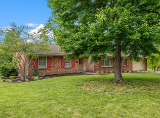 3540 Cornwall Dr, Lexington, KY 40503