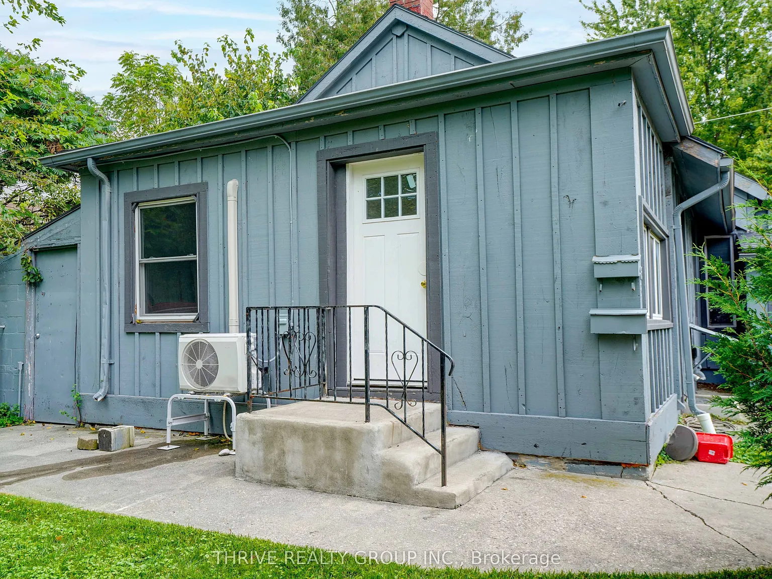 3 bed, $1,999 — Photo 1