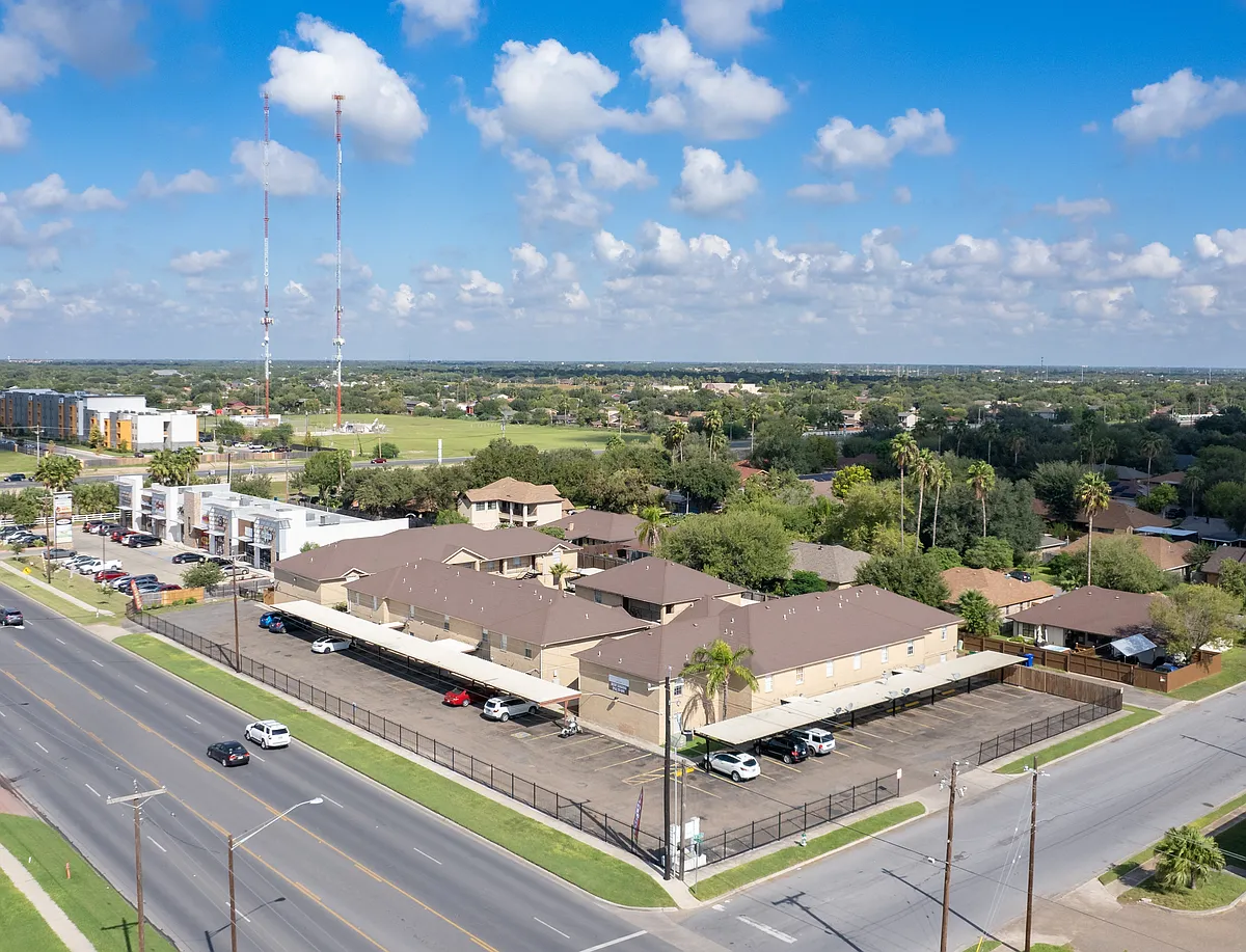 Building Photo - Dove Cove Apartments