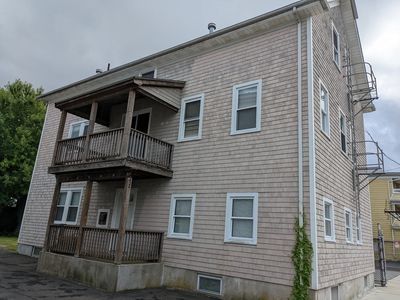 426 E Main St, Fall River, MA, 02724