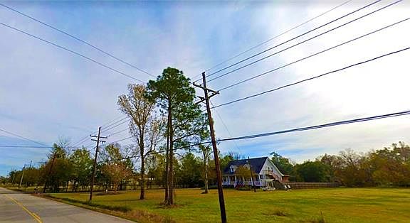 5th image of 7830 Barataria Blvd