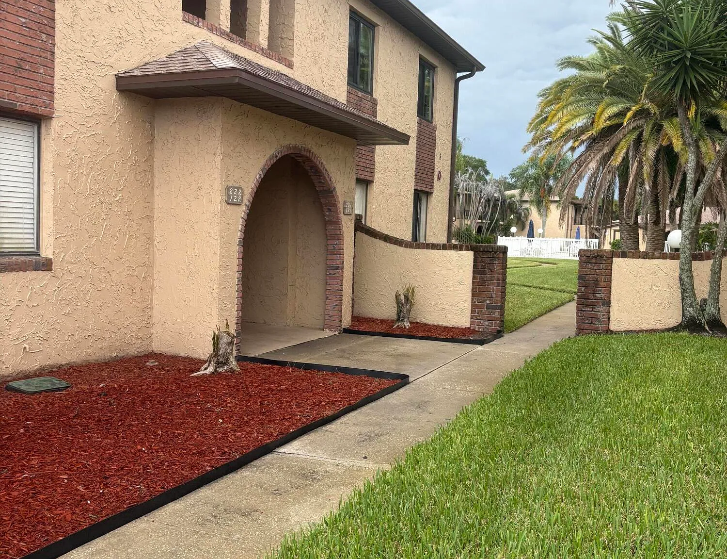 2 bed, 2.0 bath, 1080 sqft, $1,600 — Photo 1