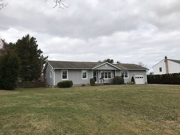 2nd image of 51 Josica Dr