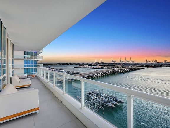 5th image of 540 West Avenue #1111