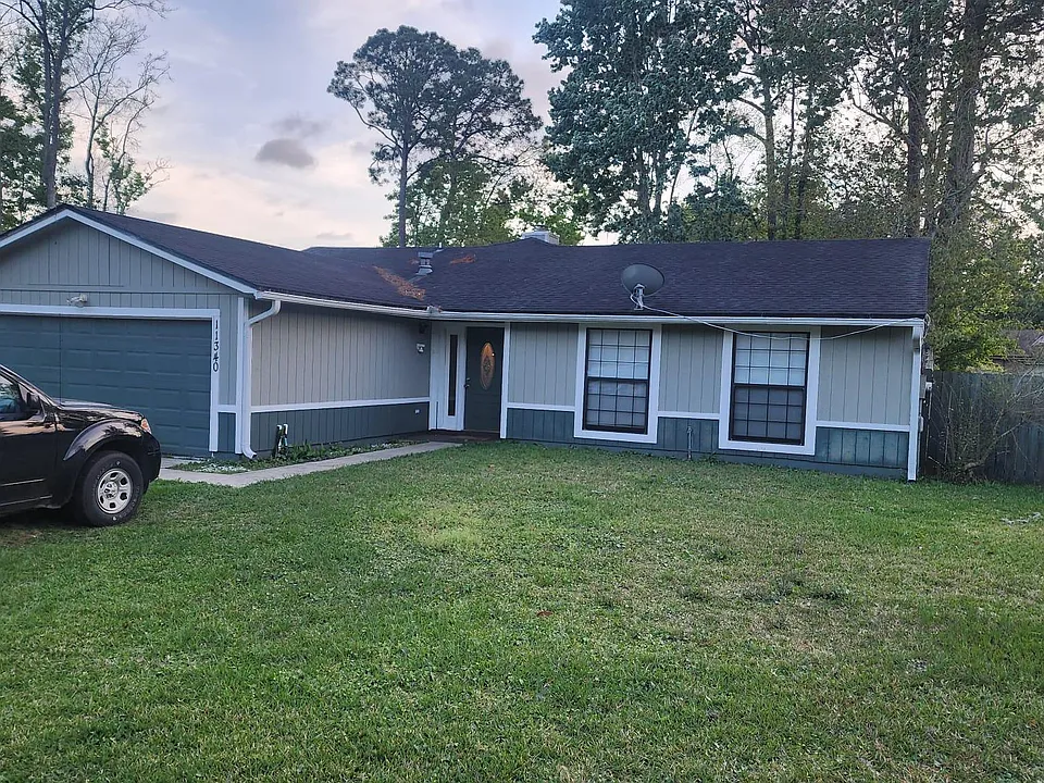 11340 Rustic Green Ct