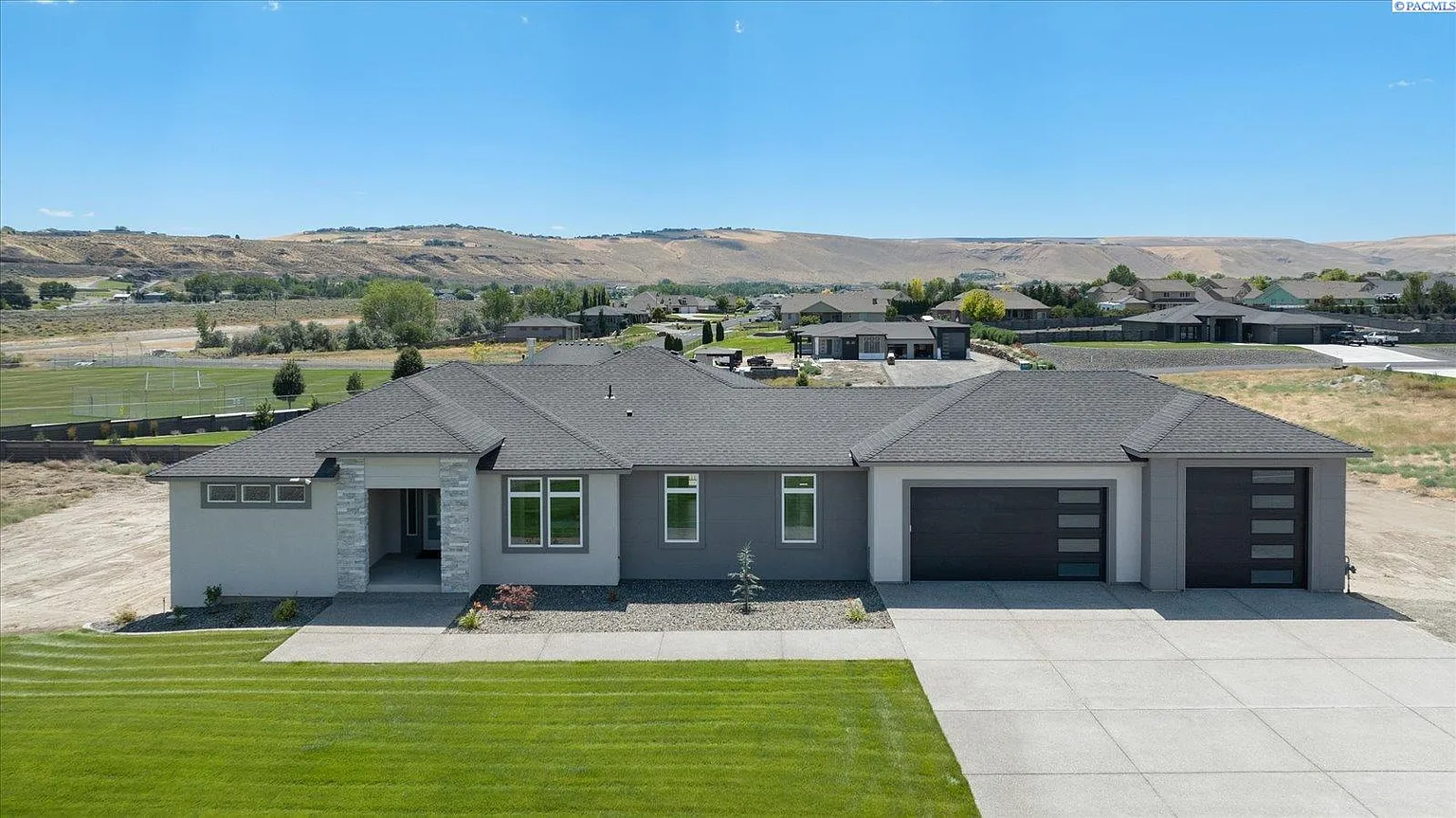105753 Tatum Blvd photo 1