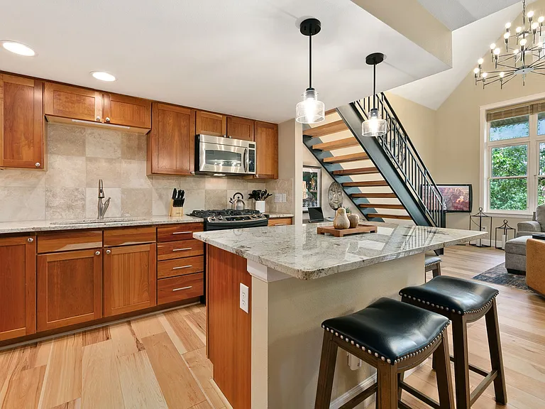409 Mason Ct #224 — Photo 5