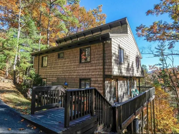 2758 Overholt Trl, Sevierville, TN 37862