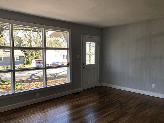 4th image of 202 Belmarc Dr