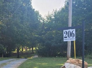 206 Forest Shores Rd, Wirtz, VA 24184