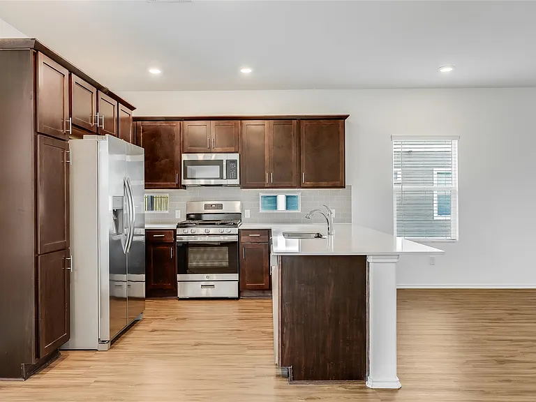 1545 Cobblecrest Ln — Photo 11