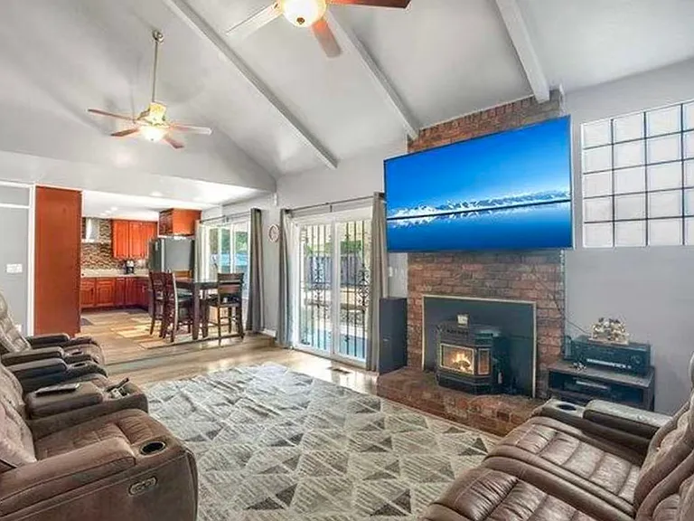 1181 Muriel Ct — Photo 6