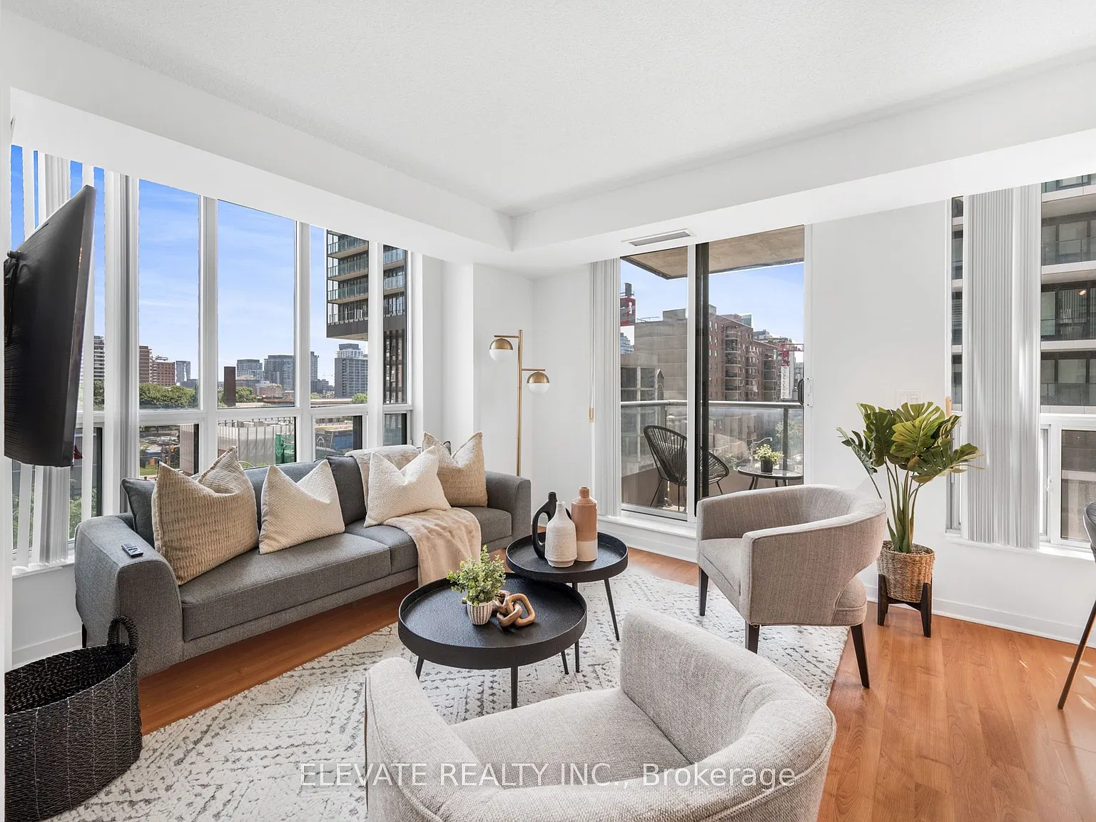 2 bed, $2,750 — Photo 1