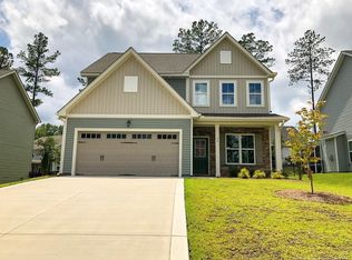 34 Wildlife Bridge Ct, Spring Lake, NC 28390