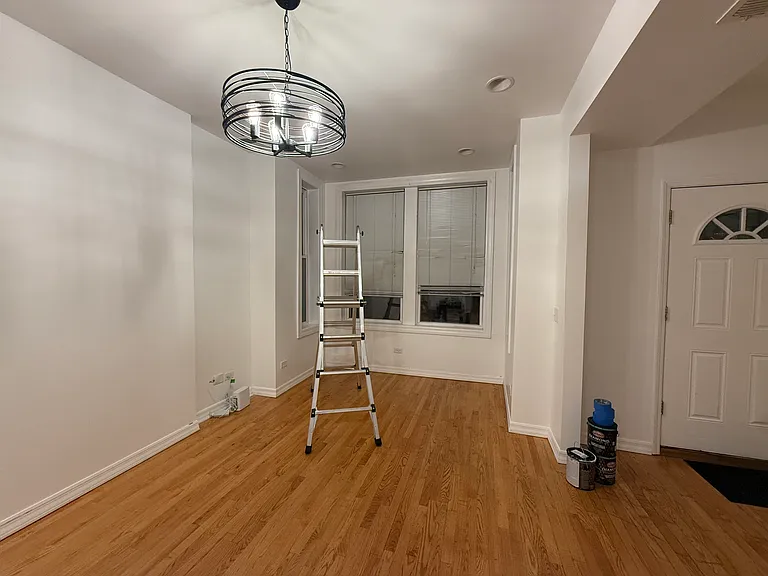 Entryway / Living Area