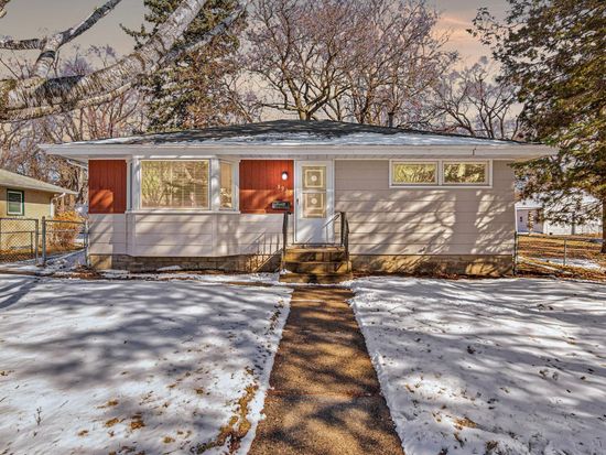 3923 2nd St NE, Columbia Heights, MN 55421