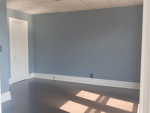 5th image of 126 Ontario St
