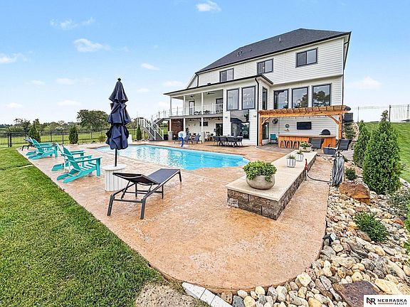 5th image of 6612 Pawnee Cir