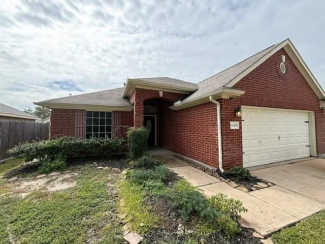3 bed, 2.0 bath, 1780 sqft, $2,100 — Photo 2