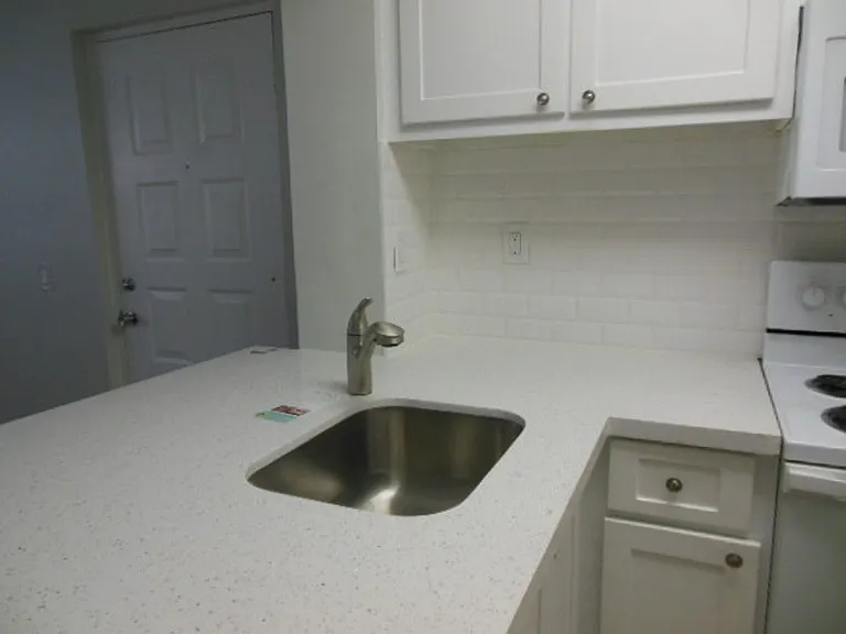 738 Executive Center Dr #35-10-35 — Photo 2