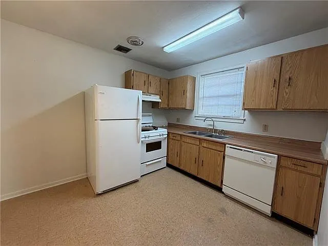 2 bed, 1.0 bath, 750 sqft, $1,400 — Photo 4