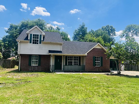 3rd image of 902 Regalwood Ct