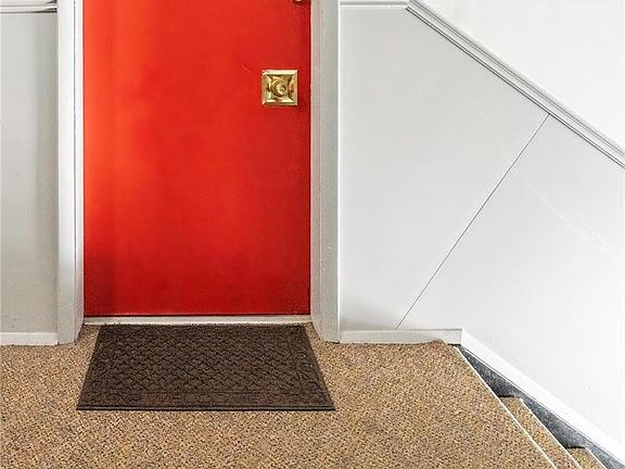 5th image of 9059 Villaridge Ct APT H