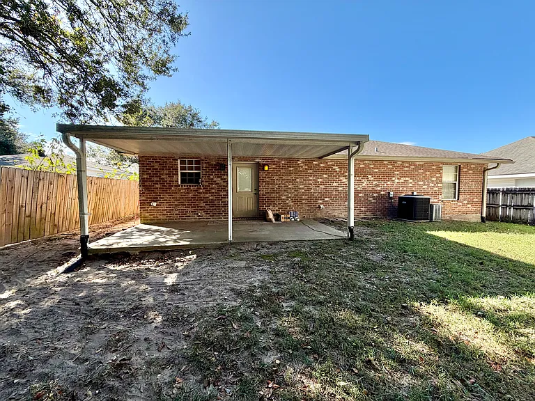 162 S Concord Rd #B — Photo 3