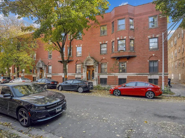 1327 E 52nd St APT 202, Chicago, IL 60615