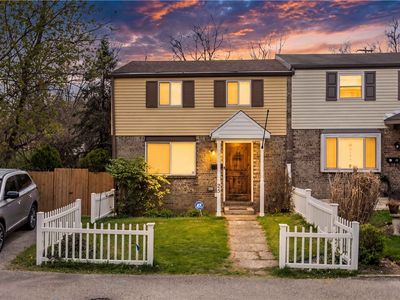 25 Krist Glen Dr, Pittsburgh, PA, 15218
