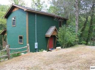 304 Long Hollow Rd, Sevierville, TN 37876