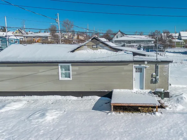 30 Guy St, Glace Bay, NS B1A 3R1