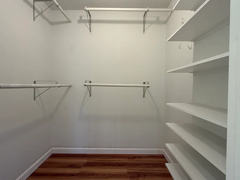 198 Burkhall St #505 — Photo 7