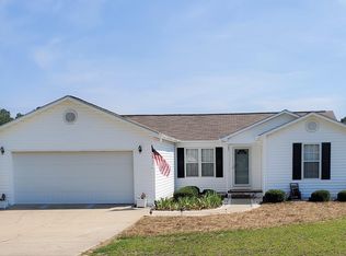 585 W Chicago Ave, Pinebluff, NC 28373