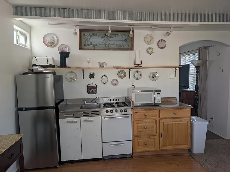 70 Pittsburg Ave #A — Photo 10