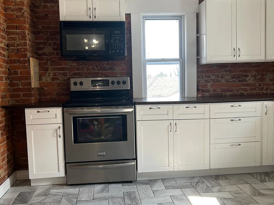 441 New Dorwart St #2
