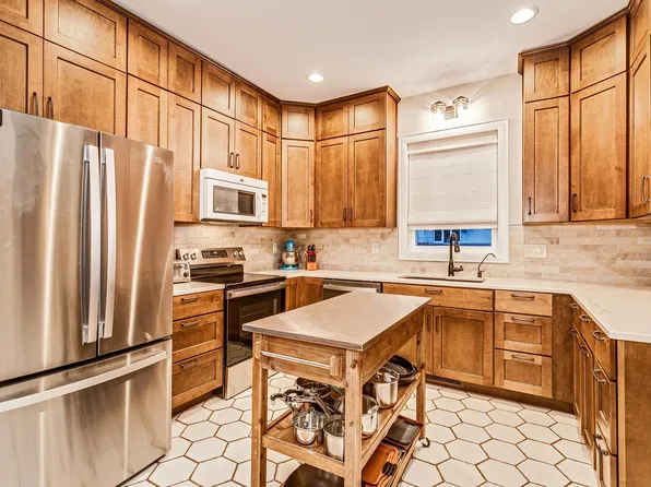 416 Orange St, Hudson, WI 54016