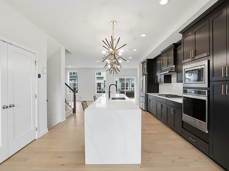 2893 Rayfield Ave — Photo 11