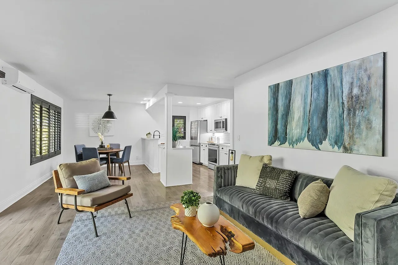 2 bed, 1017 sqft, $4,500 — Photo 1