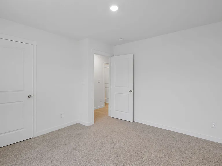 2265 Chelle Dr NE — Photo 18