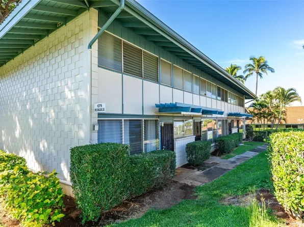 1379 Hunakai St #62, Honolulu, HI 96816