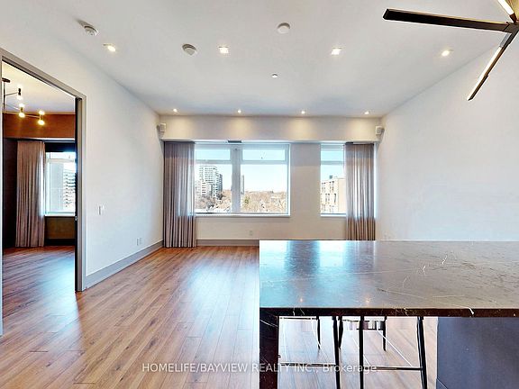 5th image of 111 Stclair Ave #621