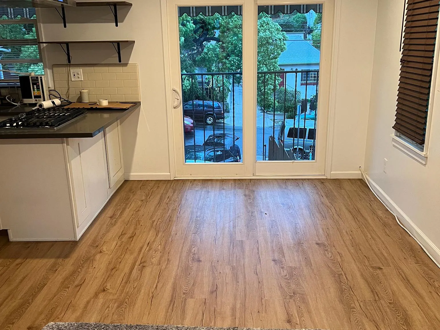 1717 Morton Ave — Photo 1