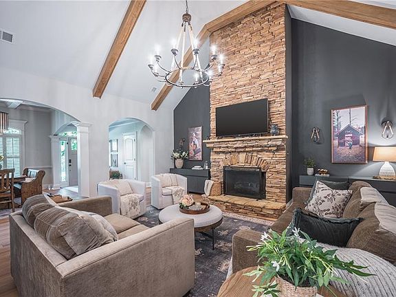 5th image of 222 S Mountain Brook Way
