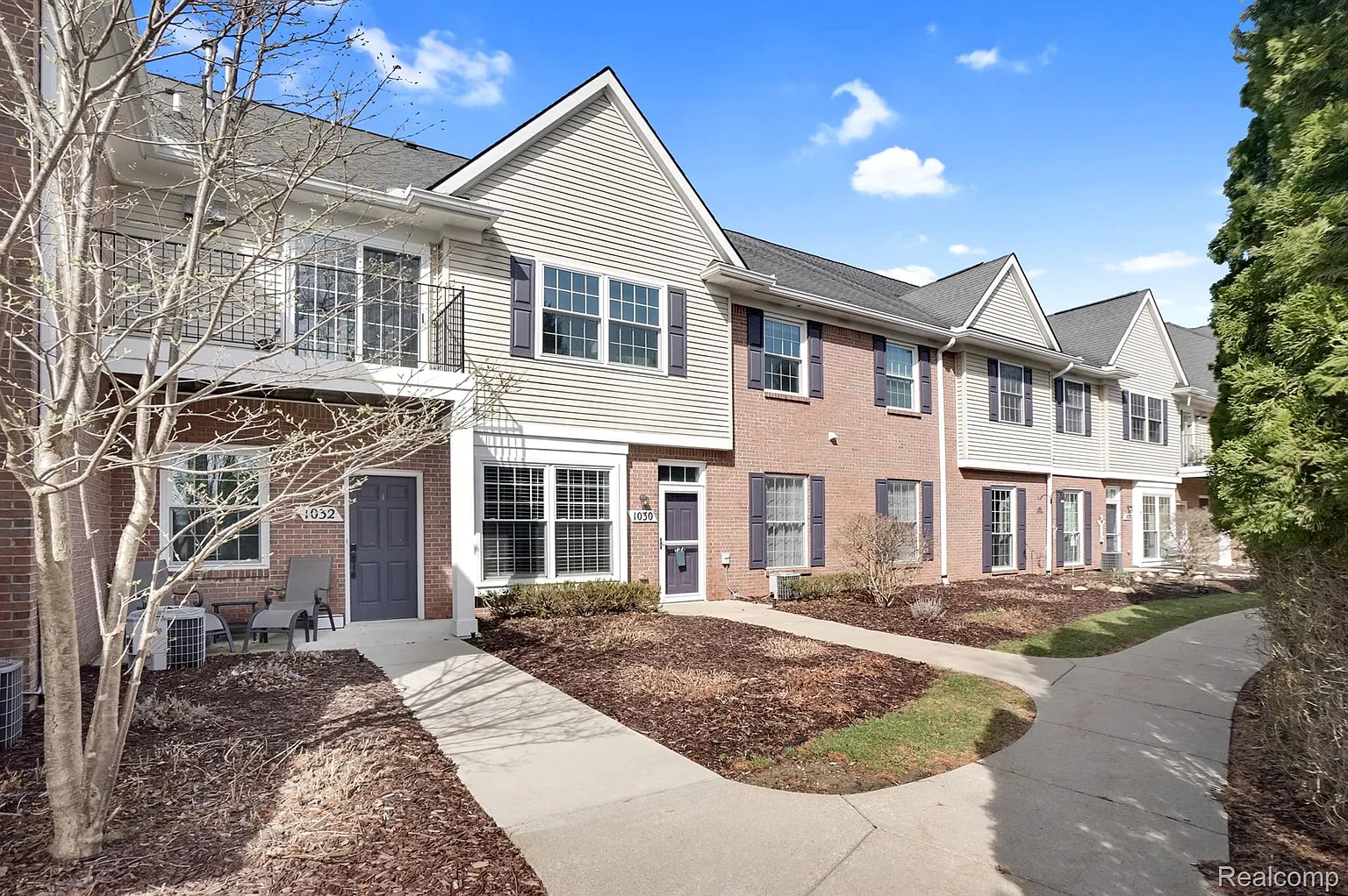 1030 Shiawassee Cir photo 1
