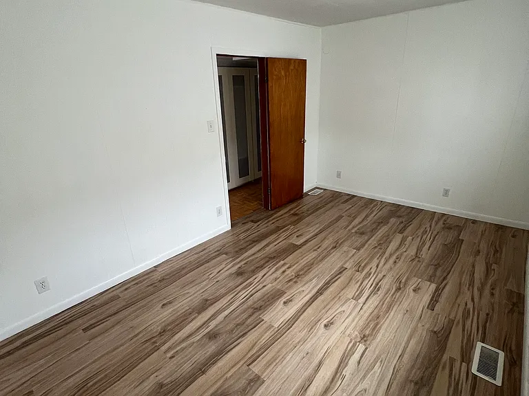 2145 W 21st Pl #2 — Photo 22